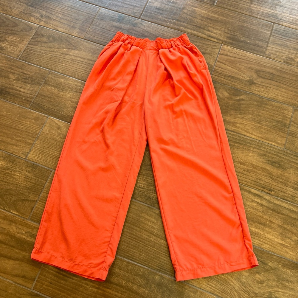Free People Nothin' To Say Pleated Trousers in orange. Size Small. elastic waist - Picture 8 of 11